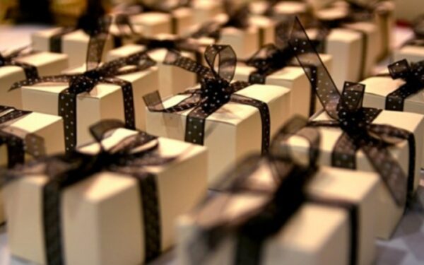 Taikliausias dovanas išrinksite pagal jubiliato Zodiako ženklą