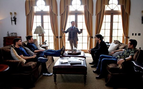 Komedijoje „Draugeliai“ žiūrovų laukia vyrų draugystė ir akinantis Holivudo grietinėlės gyvenimas