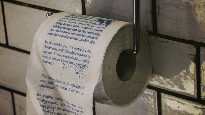 Daiktų pusryčiai. Tualetinio popieriaus siaubo istorija (foto)