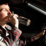 Tyrimas: penktadalis vairuotojų yra vairavę būdami neblaivūs