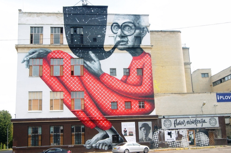„Fluxus ministerija“ pasipuošė didžiausiu piešiniu Lietuvoje
