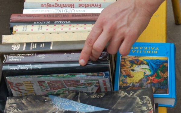 Didžiuosiuose miestuose atgimsta knygų mainų tradicija