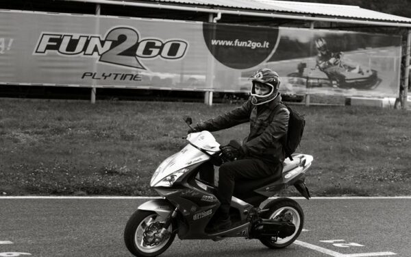 Š. Šutavičius: „Elektra mintantis motoroleris daug valgyti neprašo“