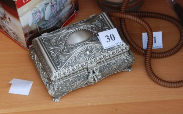 Muitinės aukcione – konfiskuotų prekių varžytuvės