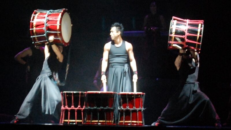 „Yamato The Drummers Of Japan“ – žaismingo ritmo garsais (Foto, video)