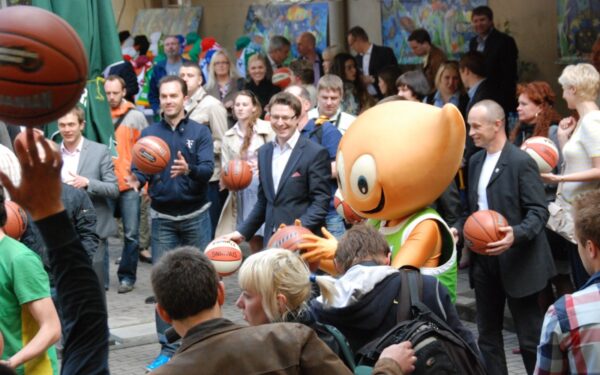 Už „Eurobasket“ 100-dienio suvenyrą – 5 tūkst. litų (Foto)