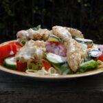 Sekmadieninis Jurgos receptas: sočiosios salotos su šilta vištiena