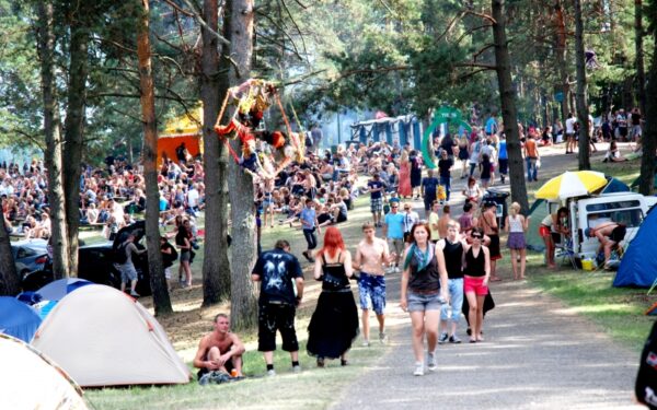 Skrydis virš „Galapagų“ teritorijos besiruošiant 10-ajam festivaliui (video)