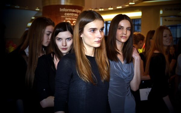 Antrą kartą viešai atrinkti modeliai „Mados infekcijos“ festivaliui