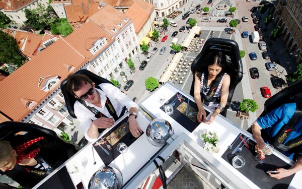 Paragauti karvelio šlaunelės – į keliasdešimties metrų aukštį (foto)