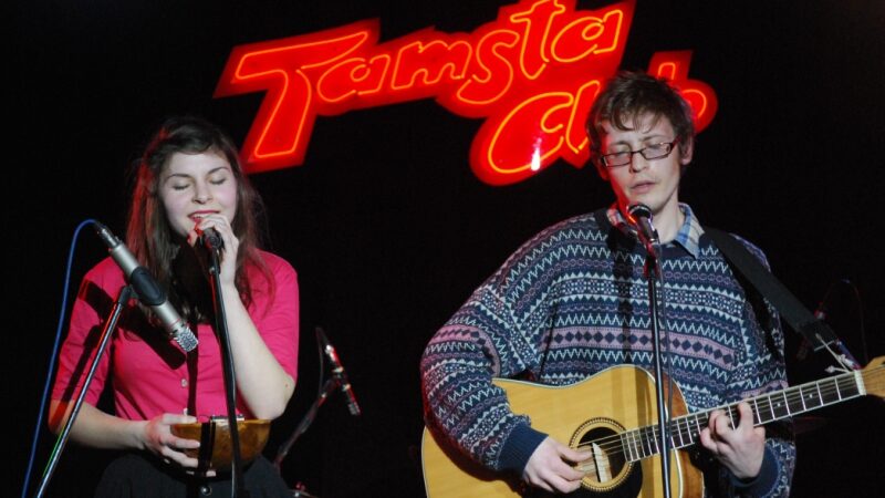 Dešimtojo rašyk.lt gimtadienio svečiams – tortas, skaitymai ir gyva muzika  (Foto)