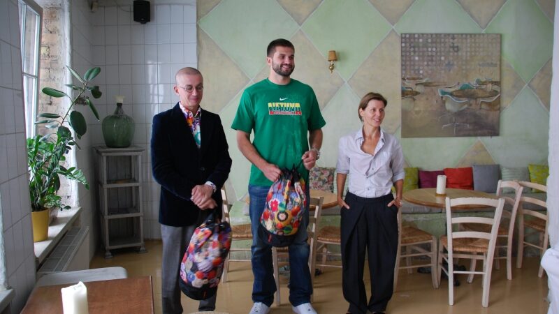 A. Pogrebnojus ir V. Simanavičiūtė pasidavė krepšinio karštligei (Foto)