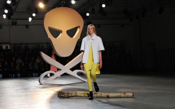 Spalvingi „Mados infekcijos“ atgarsiai: mada ant podiumo ir ŠMC koridoriuose (foto)