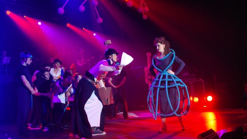 Roko operoje „Viduramžiai rytoj“ – studentų protestas (Foto)