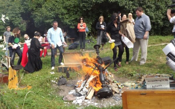 Lauže sudeginę praeitį, „bohemiečiai“ žada nustebinti naujais darbais