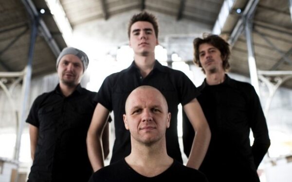 „Galapaguose/Roko naktyse“ – A. Mamontovas, „Krambambulya“ ir Baltijos rokeriai