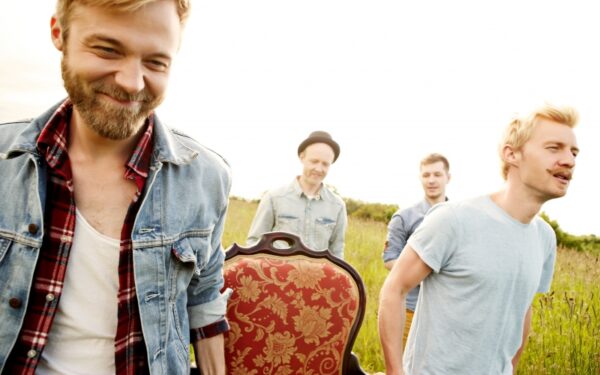 Garsiausia Baltijos šalių grupė „Ewert and The Two Dragons“ pirmą kartą koncertuos Vilniuje (video)