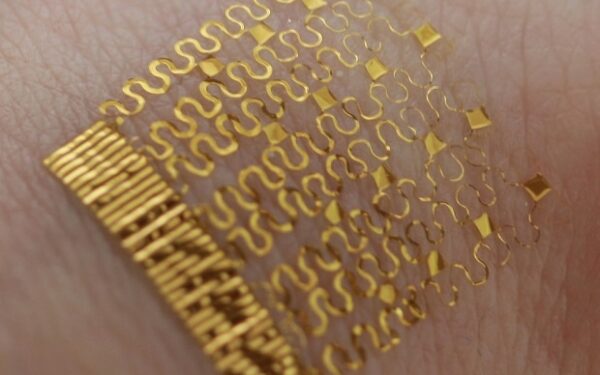 Elektroninė tatuiruotė, galinti pasakyti daugiau apie tai kas vyksta mumyse