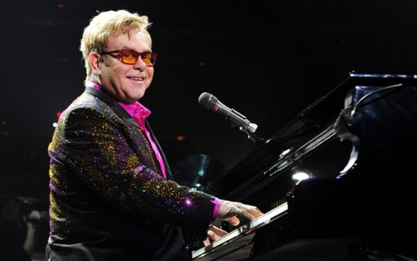 Net ir peršalęs Eltonas Johnas Lietuvoje demonstravo profesionalumą bei pagarbą publikai