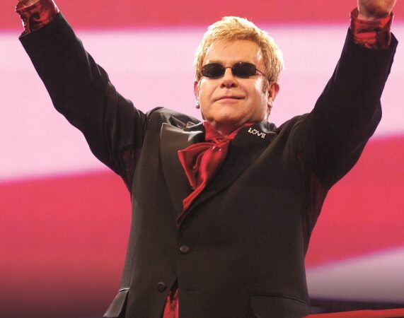 Į Lietuvą atvyksta seras Elton‘as John‘as
