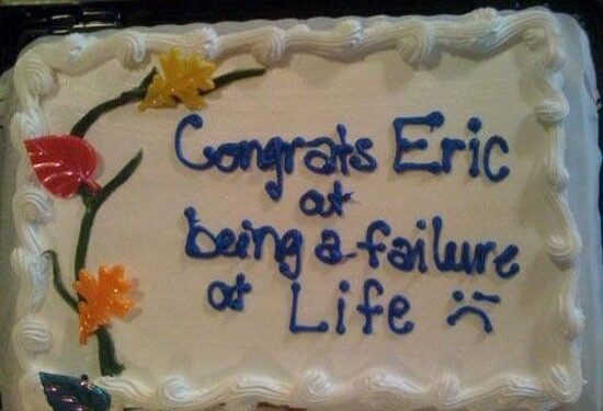 Linksmai: „geriausių“ linkėjimų tortai (foto)