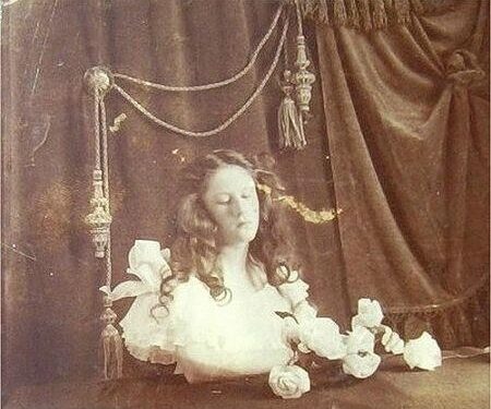 Šiurpu: pomirtinės fotografijos (foto)