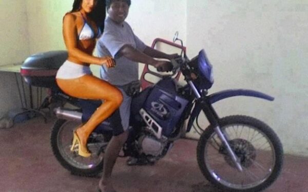 Kai su „Photoshop’u“ sekasi taip pat prastai kaip ir su merginomis… (foto)