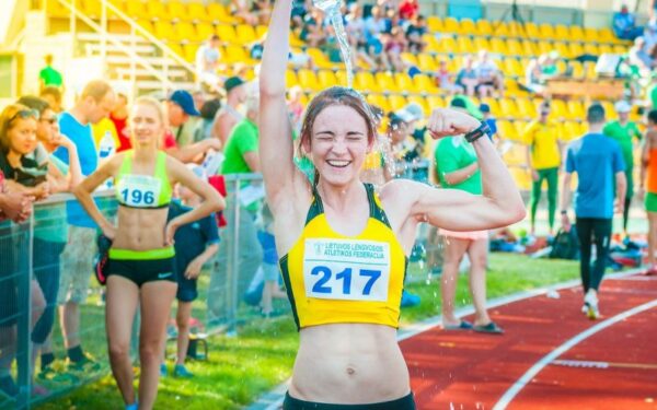 Kiek ir kokį vandenį gerti sportuojant?