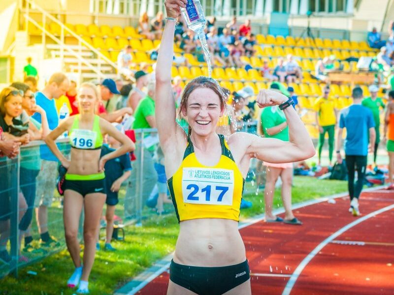 Kiek ir kokį vandenį gerti sportuojant?