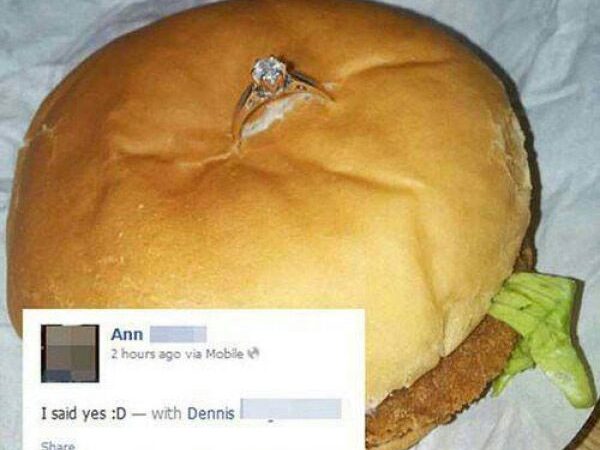Nelabai romantiški, bet linksmi būdai pasipiršti (foto)