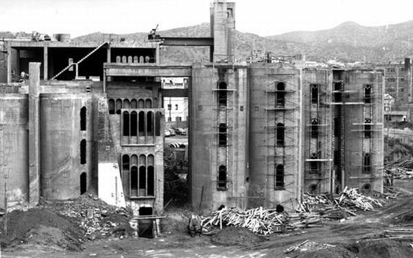 Genialus architektas seną cemento fabriką pavertė nuostabiu loftu (foto)