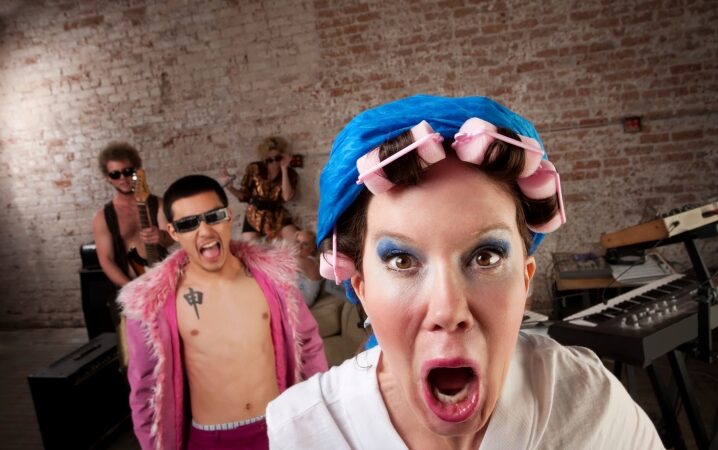 10 pasenusių mados taisyklių, kurių drąsiai galima nepaisyti (Foto)