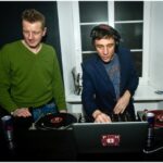 „Penktadienio DJ“: „Disco Mafia“ kviečia į šokių ringą