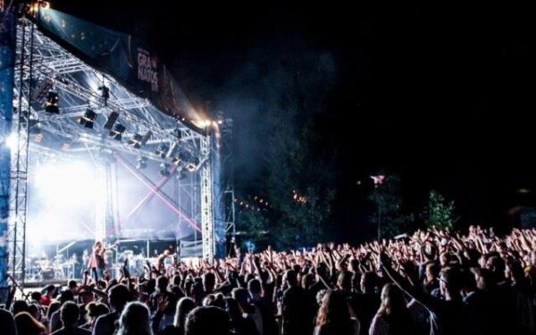 Festivalių maratonui įsibėgėjus: ko nevalia pamiršti namuose?