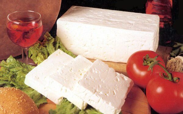 Kukuliukai su sūrio įdaru ir bulvių salotomis