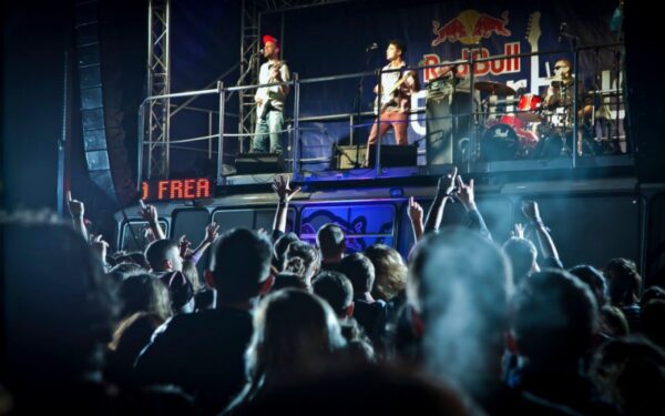 „Freaks On Floor“ 5-ojo gimtadienio dovana – nemokamas koncertas