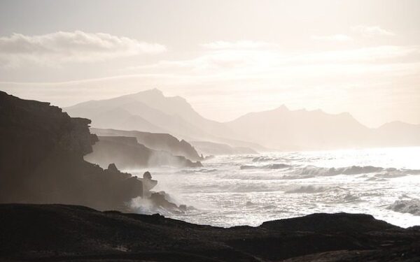 Žiemą keliautojus šiltai pasitiks Fuerteventūra