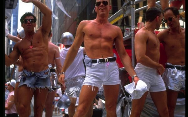 Niujorko gatves nuspalvino homoseksualų paradas (Foto)