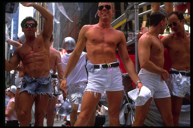 Niujorko gatves nuspalvino homoseksualų paradas (Foto)
