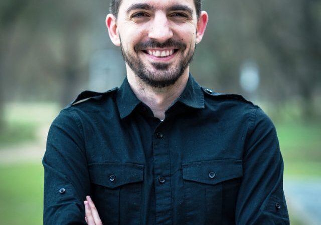 Interviu su dizaineriu G. Šiauliu: kaip gimsta muzikos albumo viršelis