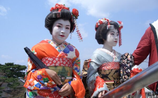 Švininio grožio spąstai: samurajų luomą pražudė jų žmonų makiažas