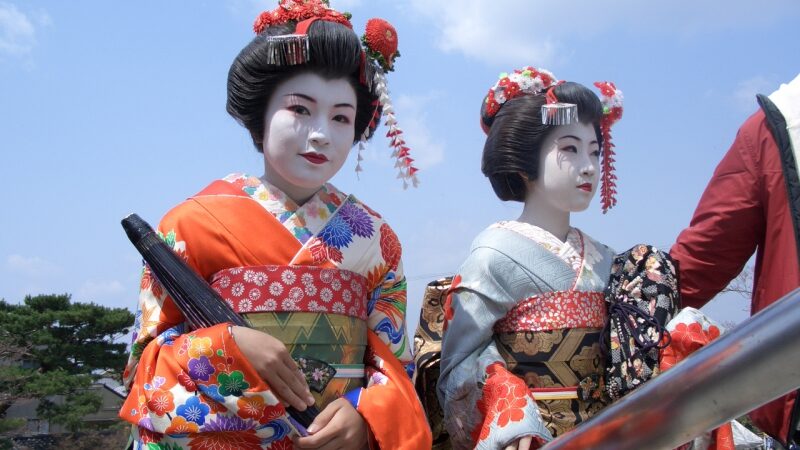 Švininio grožio spąstai: samurajų luomą pražudė jų žmonų makiažas