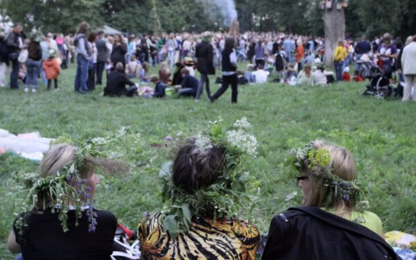 Verkių regioniniame parke – Joninių-Rasų laužai ir burtai (Foto)