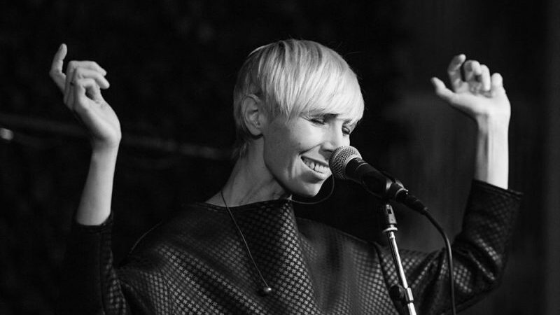 Giedrė pristato pirmą būsimo albumo dainą ir jos vaizdo klipą (video)