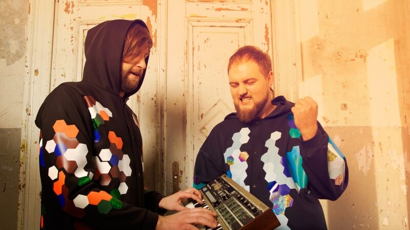 Karklės festivalyje – spalvinga klubinių erdvių rikiuotė