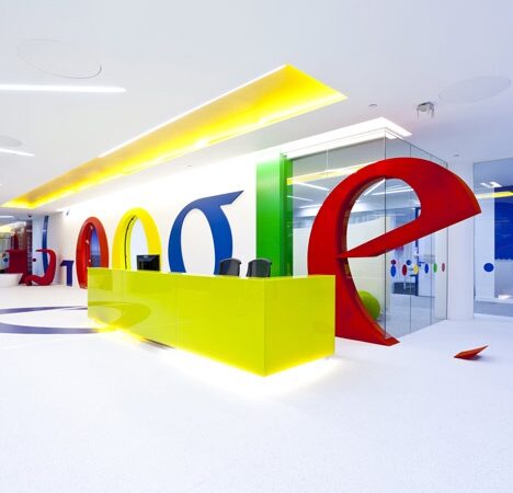 „Google“ ofisas Londone – pavydą kelianti spalvota fantazija (Foto)