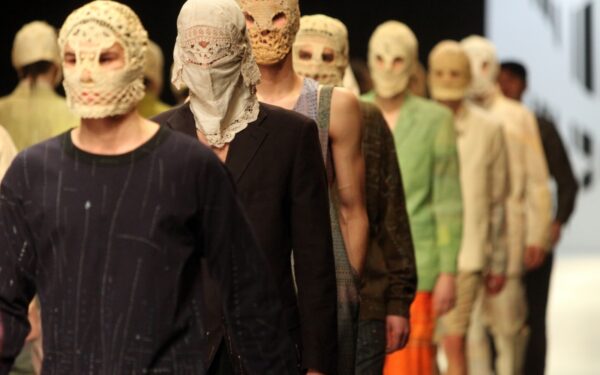 „Mados infekcijos“ uždaryme – fotorobotai ir Skandinavijos mada (Foto)