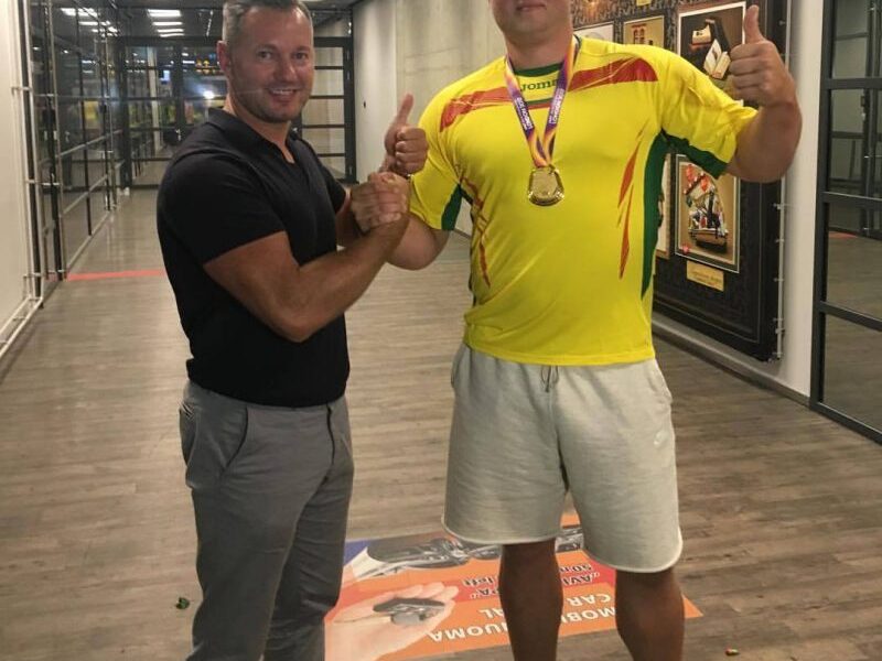 Pasaulio čempionas Andrius Gudžius: „Ąžuolyne 70 metrų metasi lengviau“