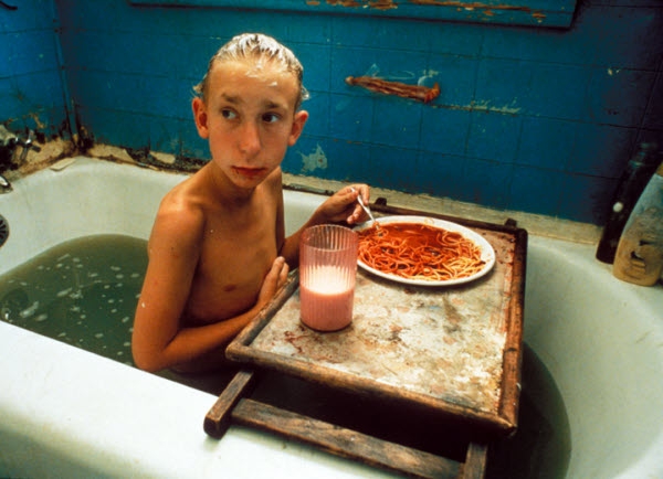 Kino pusryčiai. „Gummo" - apie pasaulį atvirkščiai