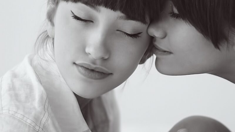 Tyrimas: homoseksualumas – savybė, kurią motinos perduoda sūnums, tėvai – dukroms